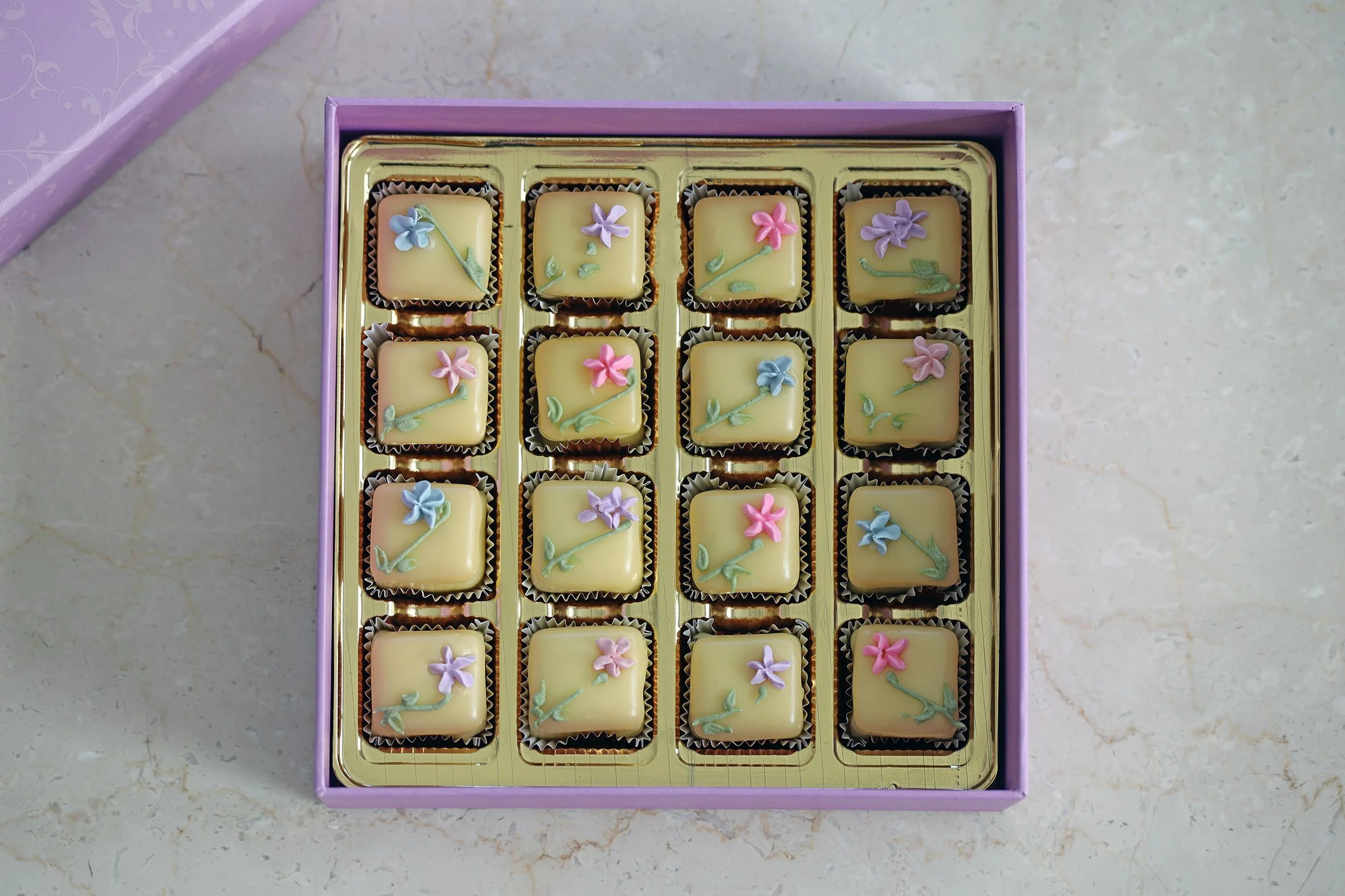 Box of 16 Lemon Petit Four Demitasse — Bon Vivant New York, Luxury